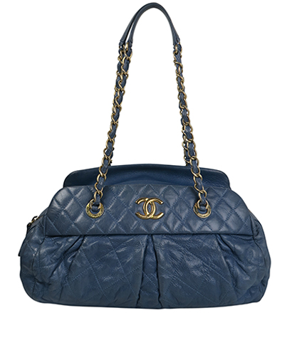 Chic Quilt Bowling Bag, front view